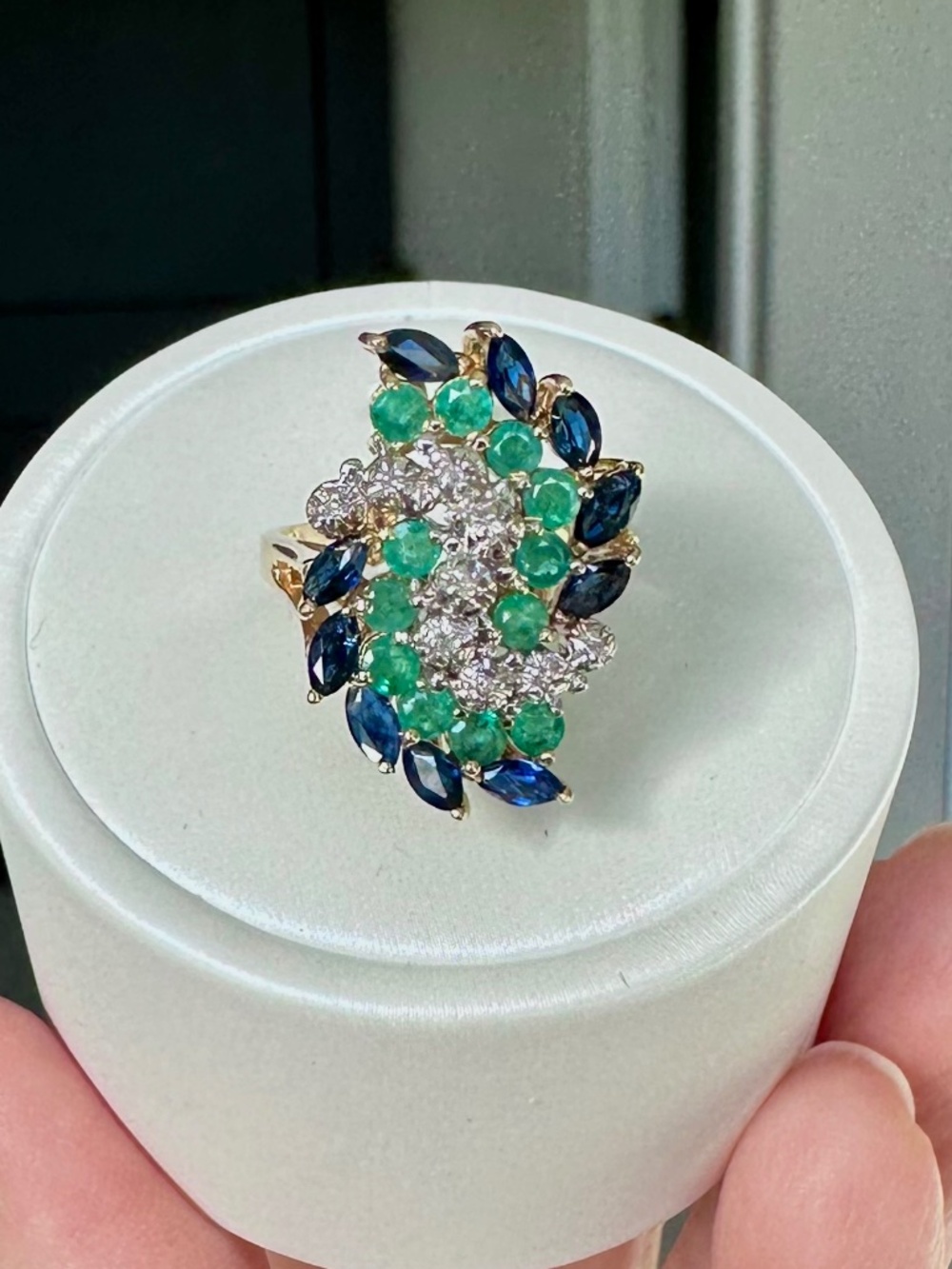 ✨ STUNNING 1980s Vintage 14k Gold Emerald Sapphire Swirl Ring 💎 Size 6